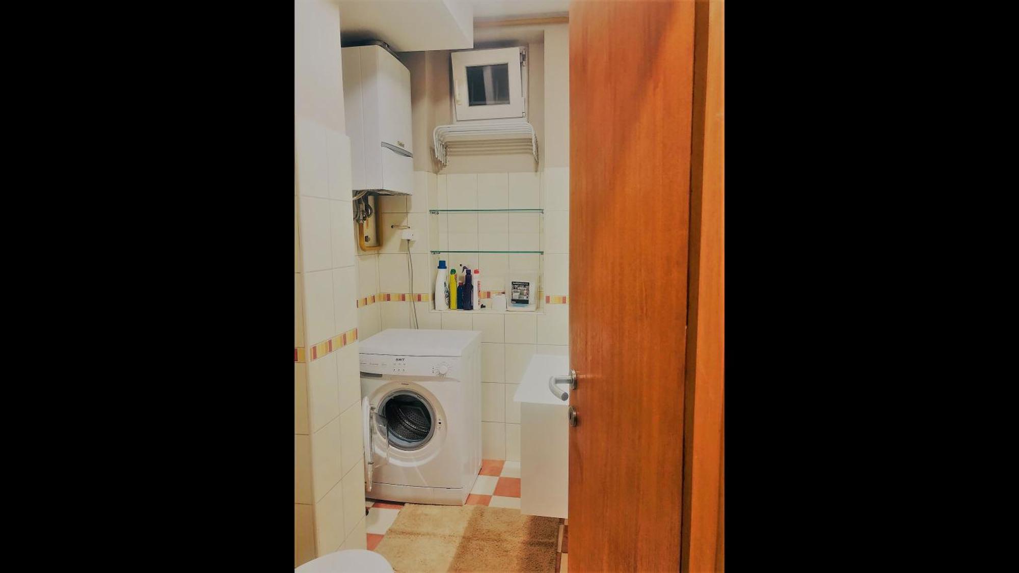 Cozy One-bedroom In The Sarajevo