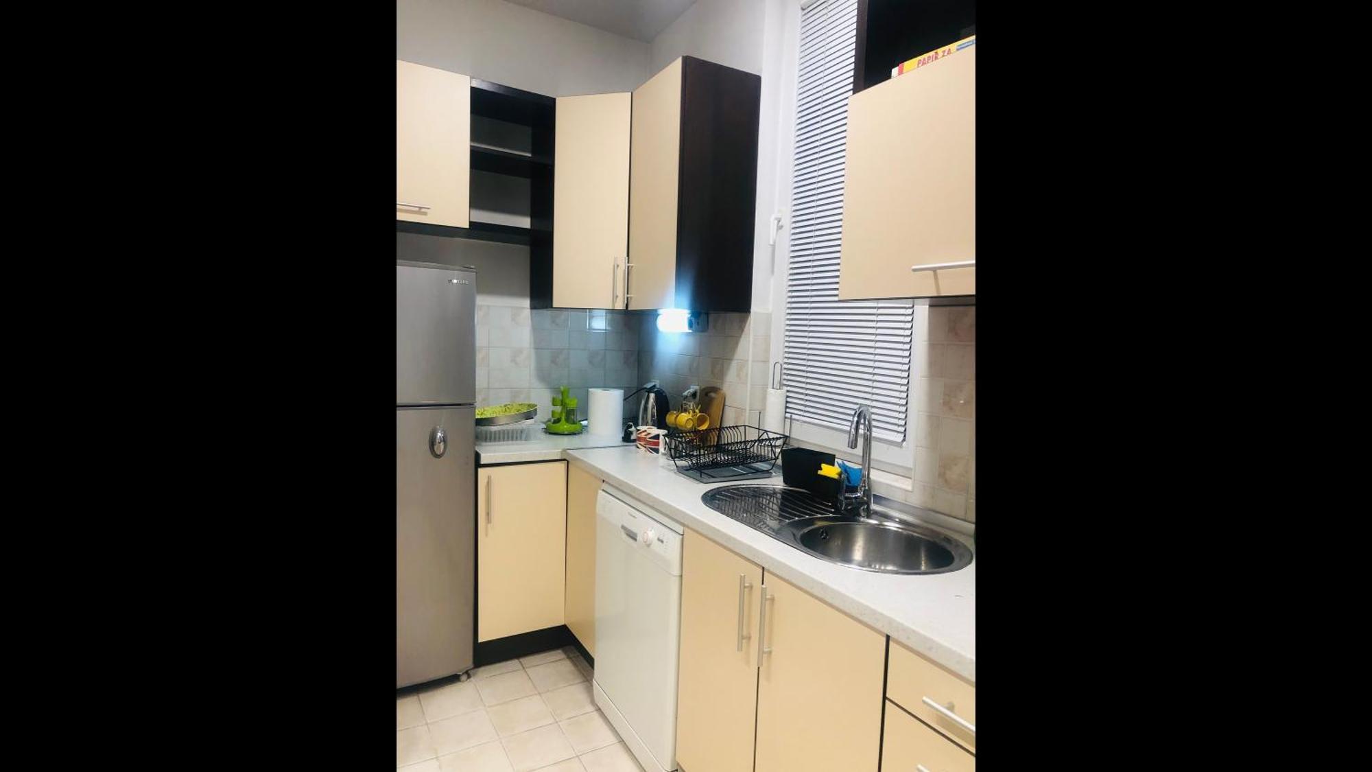 Cozy One-bedroom In The * SJJ