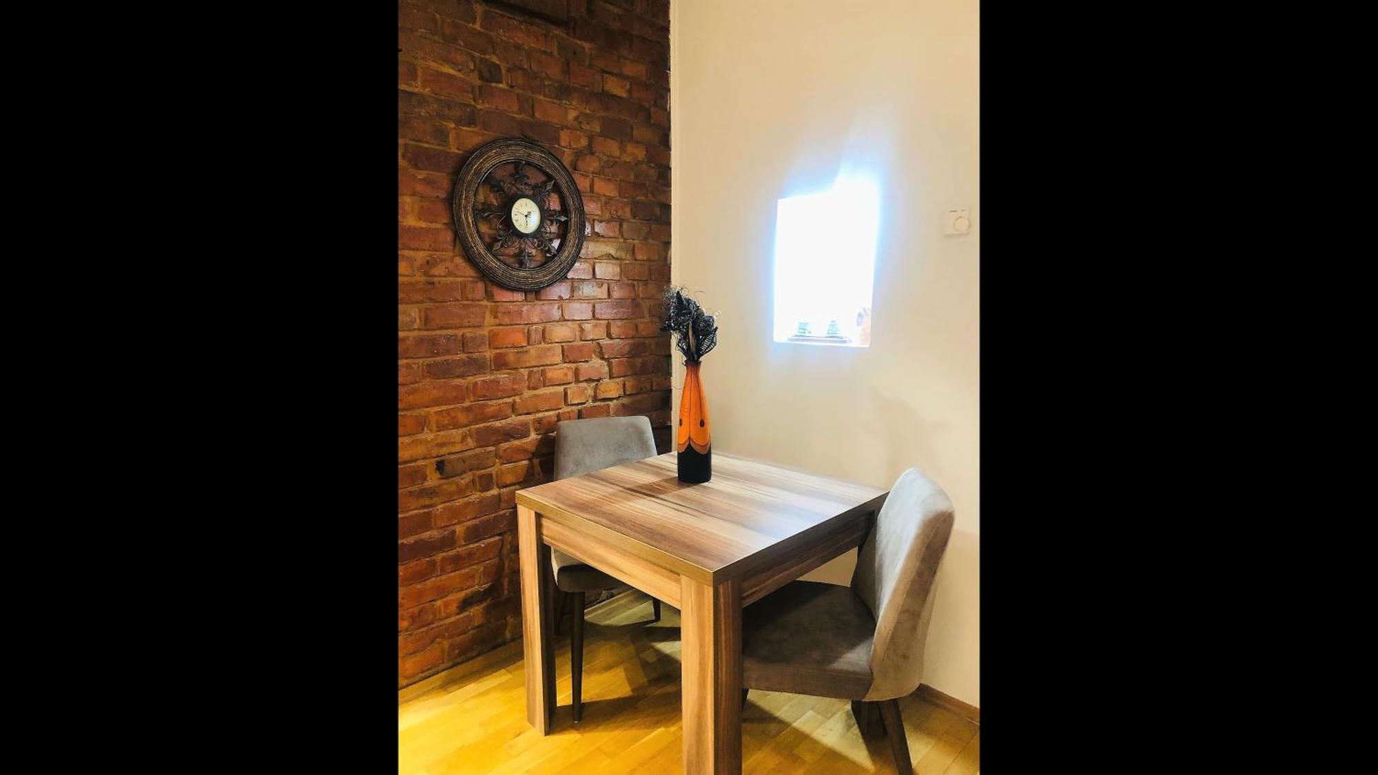 Cozy One-bedroom In The Sarajevo