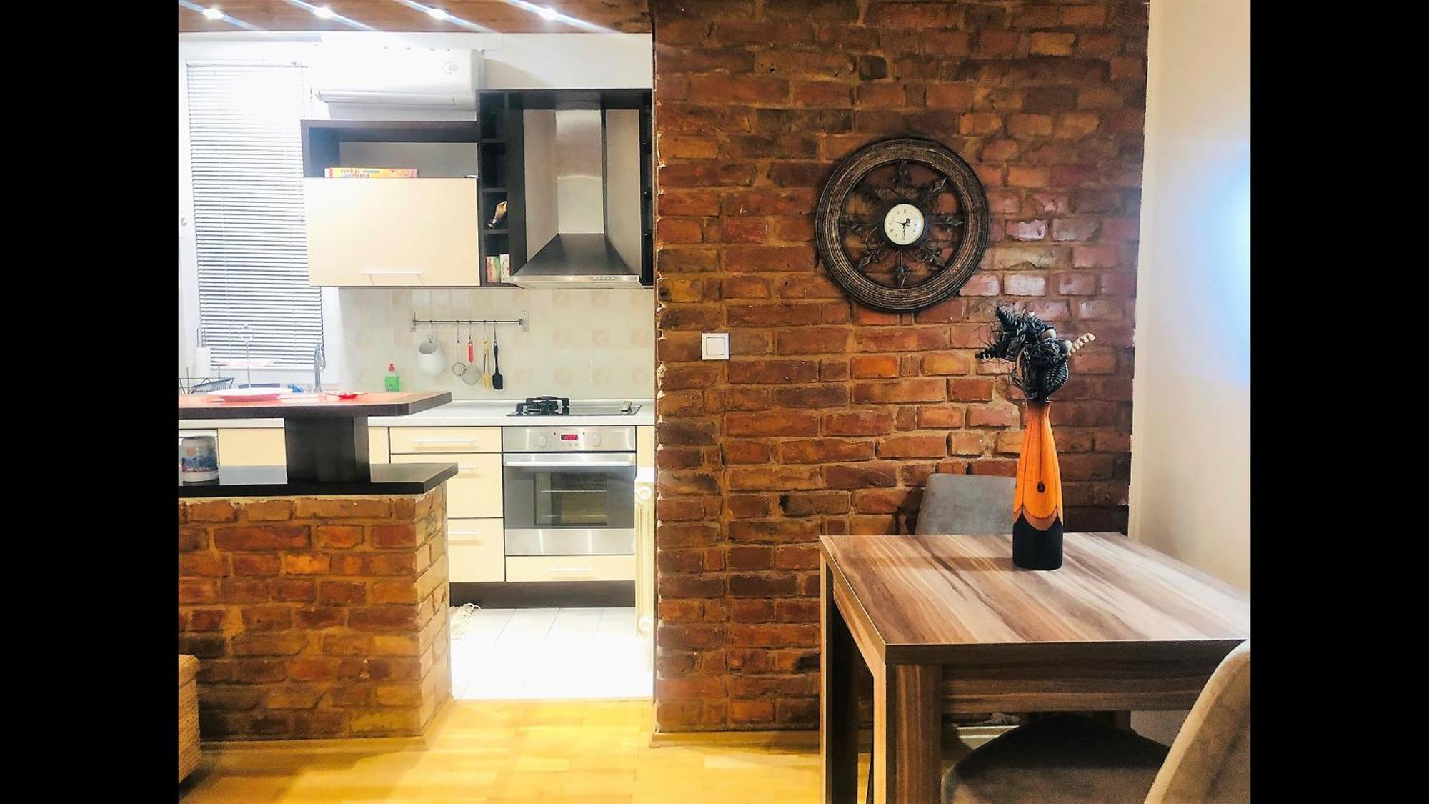 Apartment Cozy One-bedroom In The